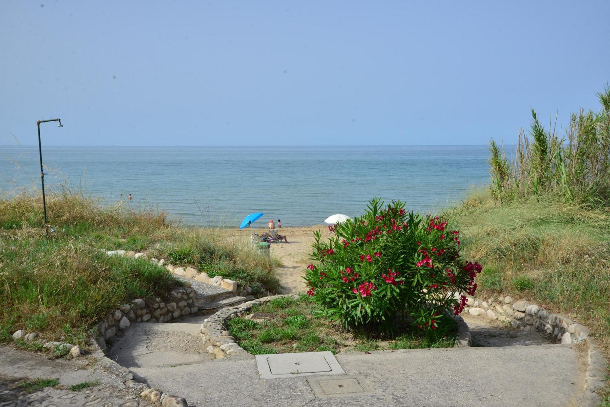 Residence Airone Termoli Εξωτερικό φωτογραφία